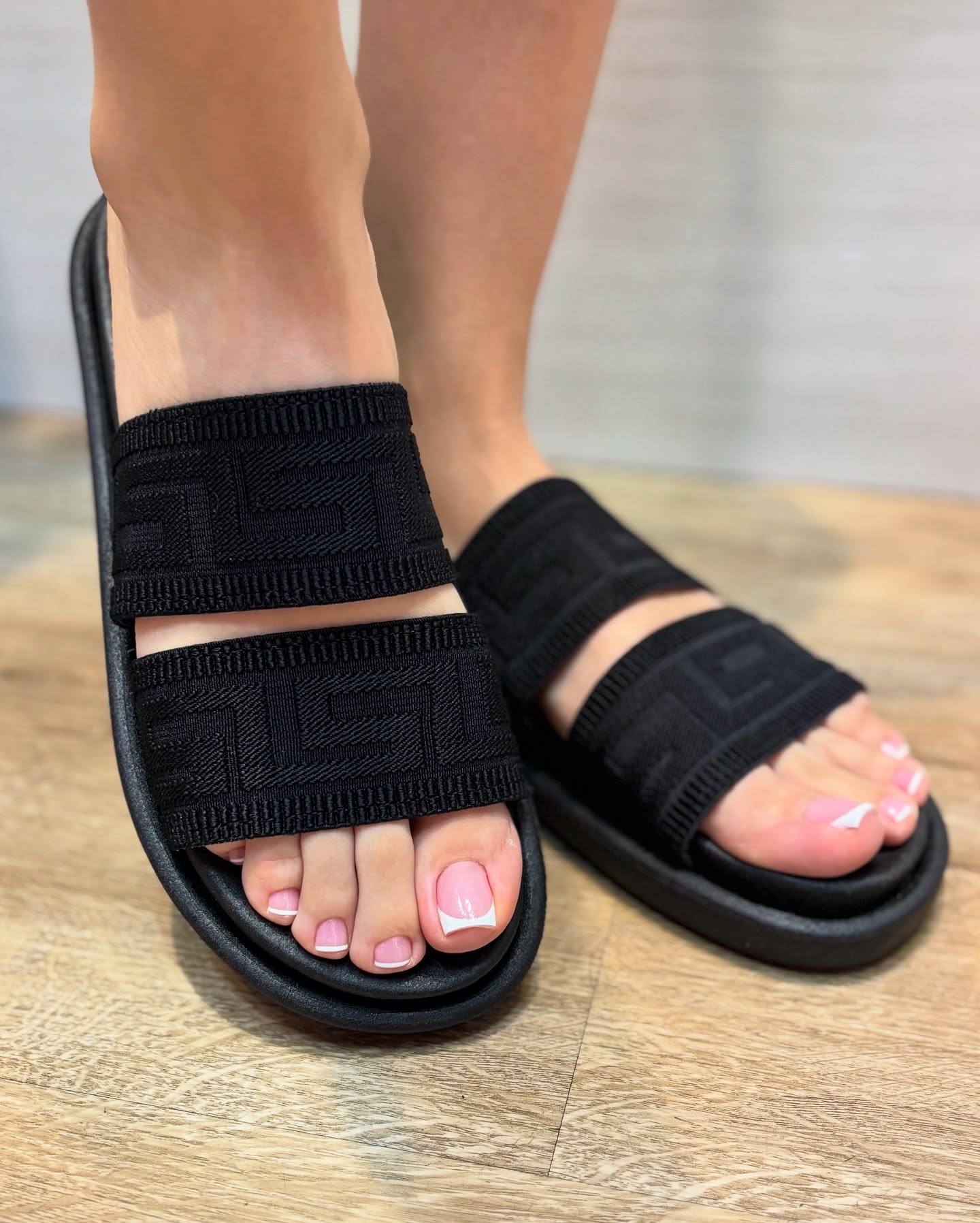 gid://shopify/MediaImage/24692266565726